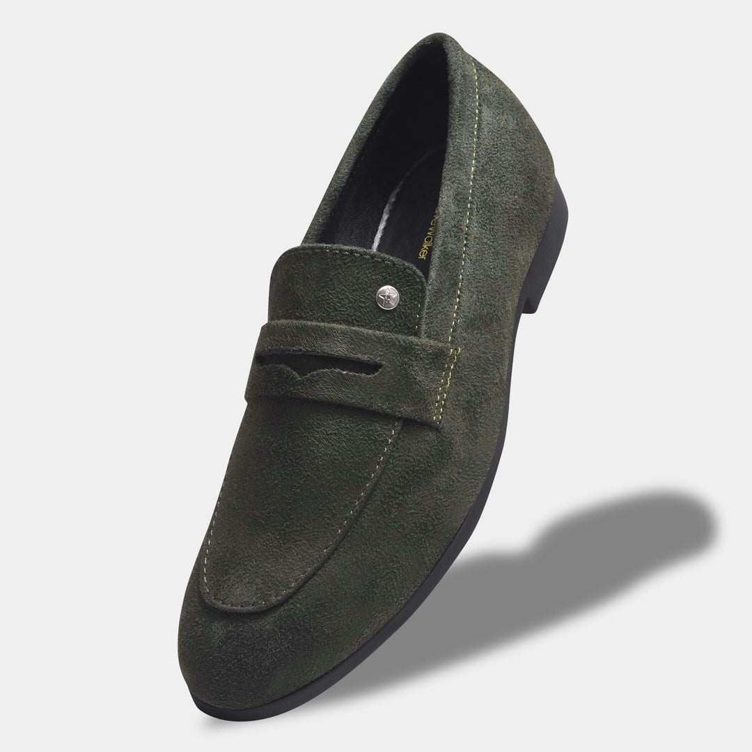 WAVEWALKER CHARGE Men Black Classic Suede Loafers