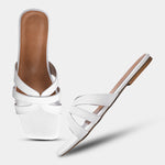 Load image into Gallery viewer, Peek Supermodel Black Casual Slippers
