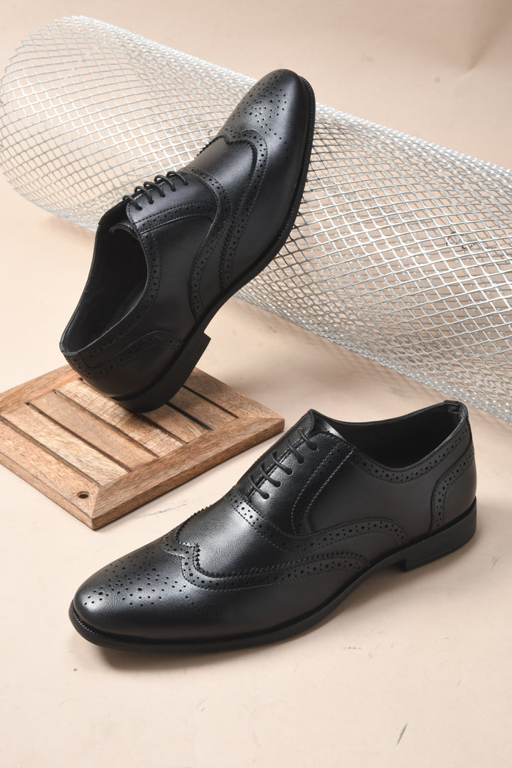 WAVEWALKER Alpha Refined Craftsmanship Lace-Up Brogue Shoes For Men
